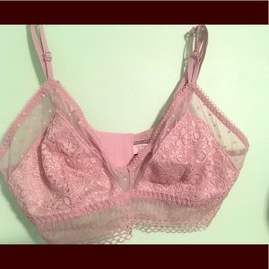 Victoria Secret bralette. size M, and brand new.